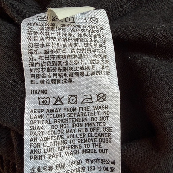 Uniqlo UT Mickey Mouse 1928 Black Long Sleeve Tee Crew Neck Size S - Picture 6 of 7